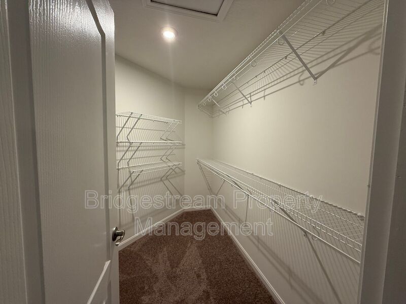 Newly Constructed 2 Bed, 2 Bath Condo in Beavercreek property image