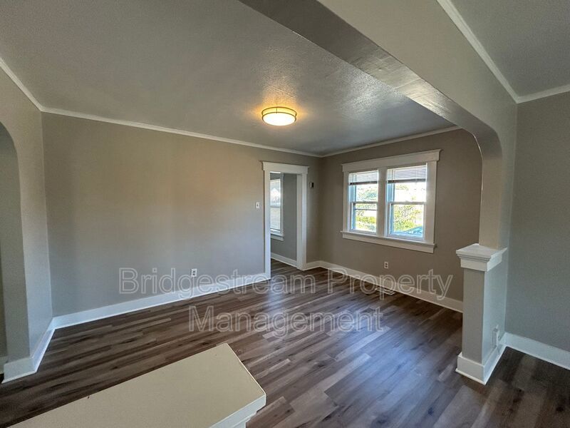 Newly Renovated 2 Bed 1 Bath Ranch Style House In Dayton Coming Soon property image