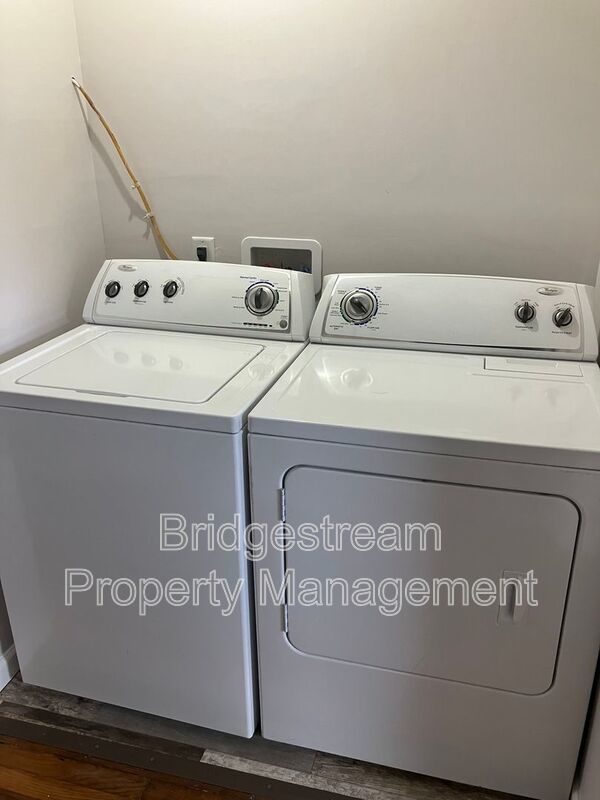 *Coming Soon* Charming, Updated 3 Bed 1 Bath Home in Riverside! property image