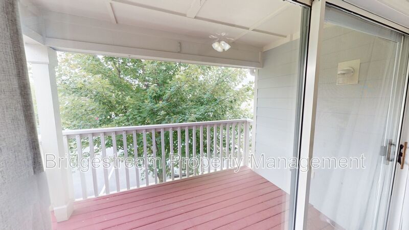 Beautiful 2 Bed, 2 Bath Condo in Centerville Coming Soon! property image