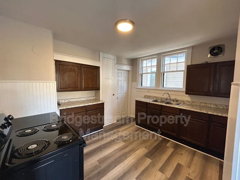 Beautiful and Spacious 3 Bed, 1.5 Bath Home in Dayton property image