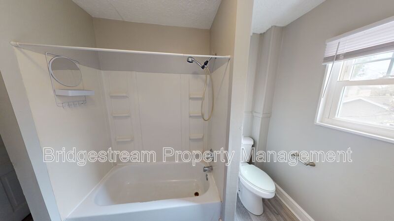 Fully Renovated 4 Bedroom, 1.5 Bath House In East Dayton! property image