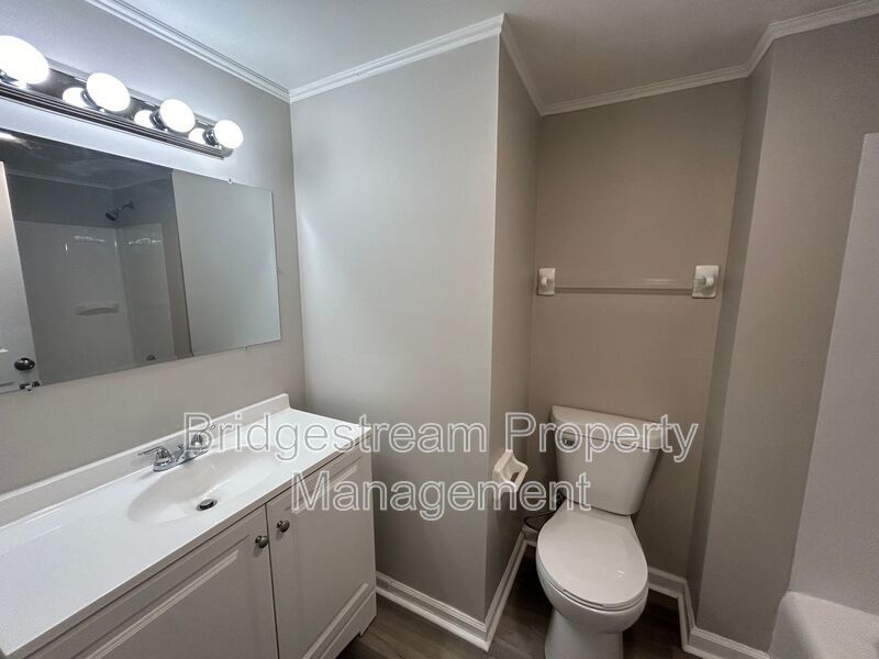 Cozy 2 Bed, 1.5 Apartment in Trotwood Now Available property image