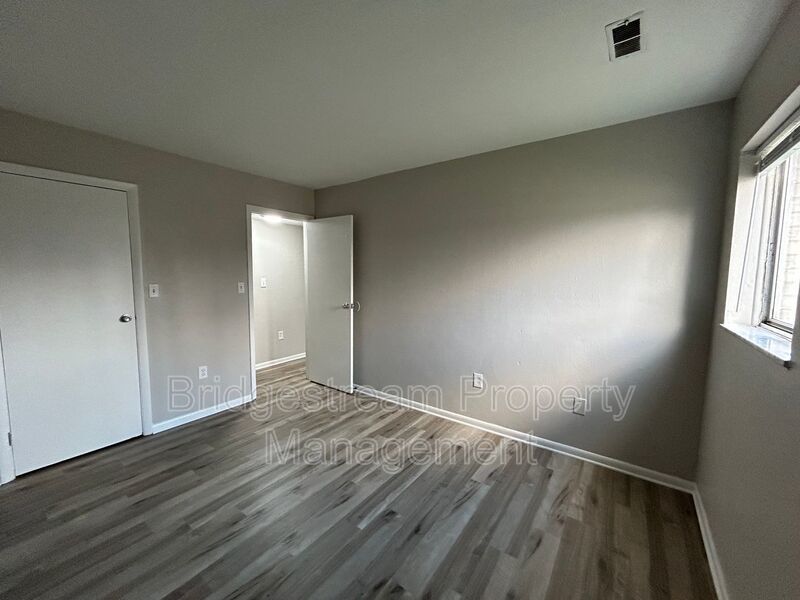 Newly Renovated 1-Bed 1-Bath Downstairs Unit In Clayton property image