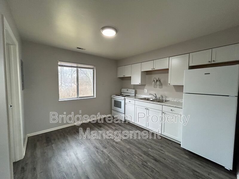 Newly Renovated 2 Bed, 1 Bath Unit in Clayton! property image