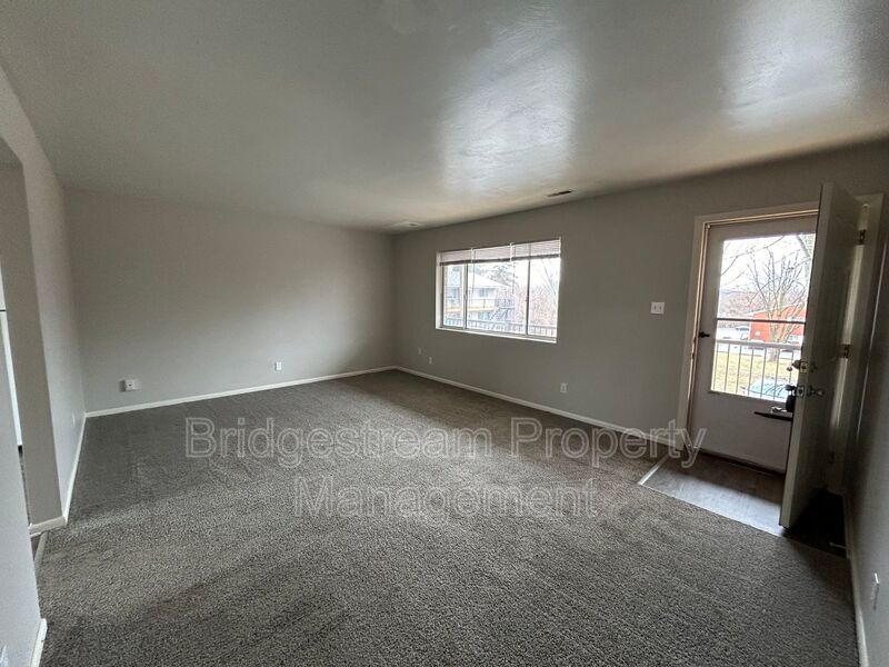 Newly Renovated 2 Bed, 1 Bath Unit in Clayton! property image