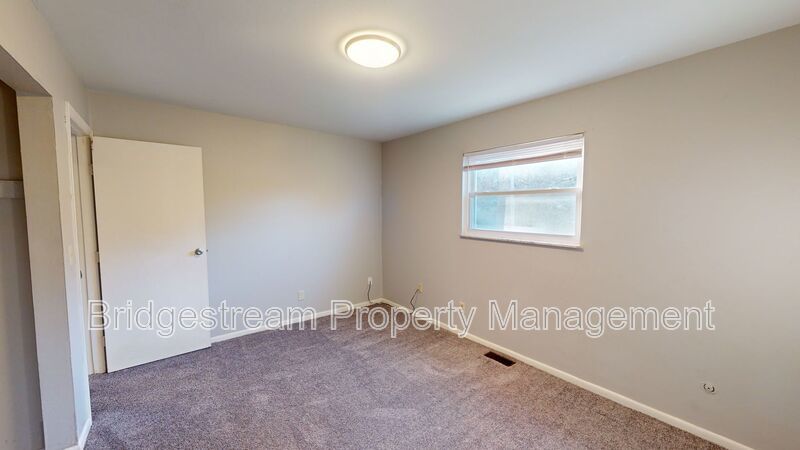 Updated 2 Bed Ground Floor Apartment Coming Soon property image
