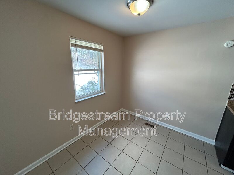 Cozy 2 Bed, 1 Bath Apartment Now Available property image