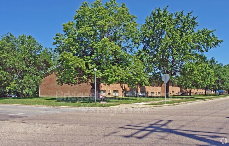 Bright and Inviting 2-Bedroom, 1-Bathroom Apartment property image