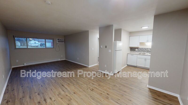 Bright and Inviting 2-Bedroom, 1-Bathroom Apartment property image