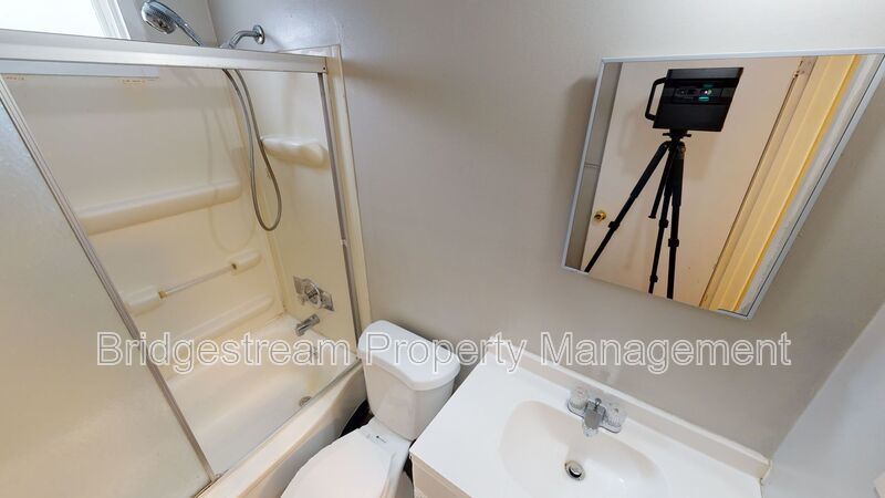 Cozy 2 Bedroom Apartment Coming Soon! property image