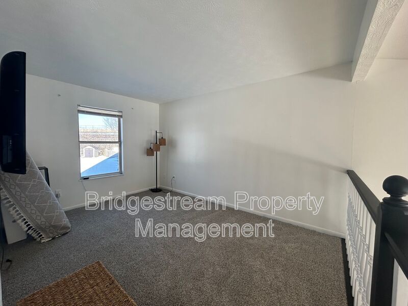 Spacious 3 Bedroom, 3 Bathroom Home on a Private Cul-de-Sac property image