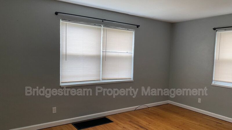 Cozy 2 Bed, 1 Bath Lower-Level Apartment property image