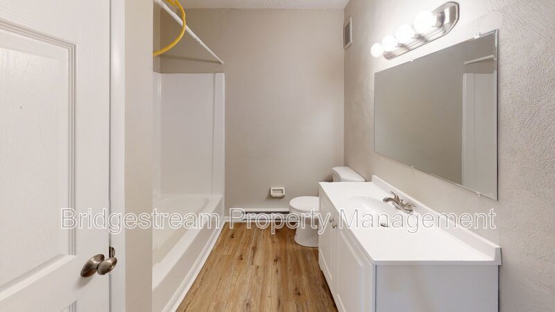 Beautiful 2 Bed, 1 Bath Apartment in Miamisburg property image