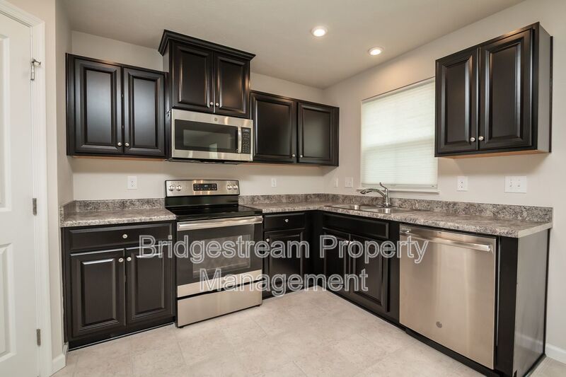 Beautiful 3 Bed, 2.5 Bath Home in Fairborn Now Available property image