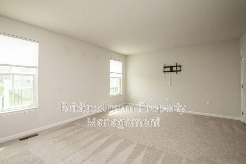 Beautiful 3 Bed, 2.5 Bath Home in Fairborn Now Available property image