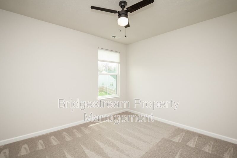 Beautiful 3 Bed, 2.5 Bath Home in Fairborn Now Available property image