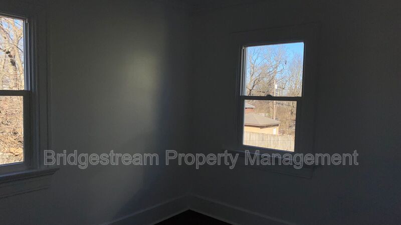 Beautiful 3 Bed, 2 Bath Home Now Available property image