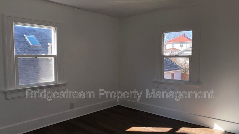 Beautiful 3 Bed, 2 Bath Home Now Available property image