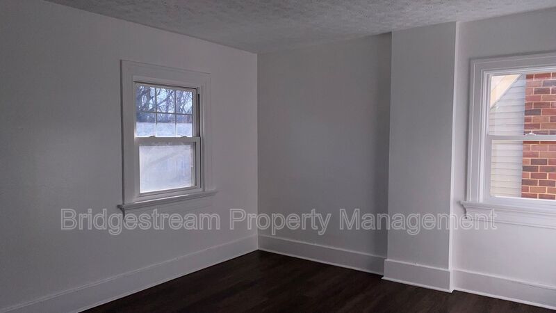 Beautiful 3 Bed, 2 Bath Home Now Available property image