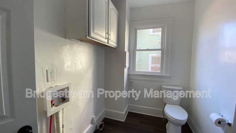 Beautiful 3 Bed, 2 Bath Home Now Available property image