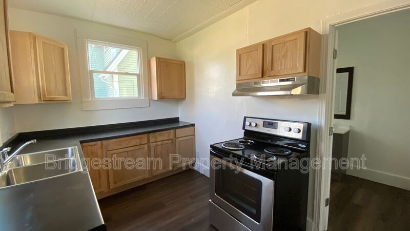 Beautiful 3 Bed, 2 Bath Home Now Available property image