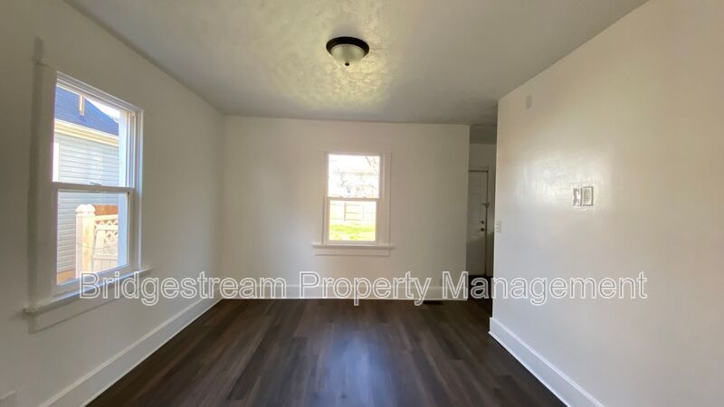 Beautiful 3 Bed, 2 Bath Home Now Available property image