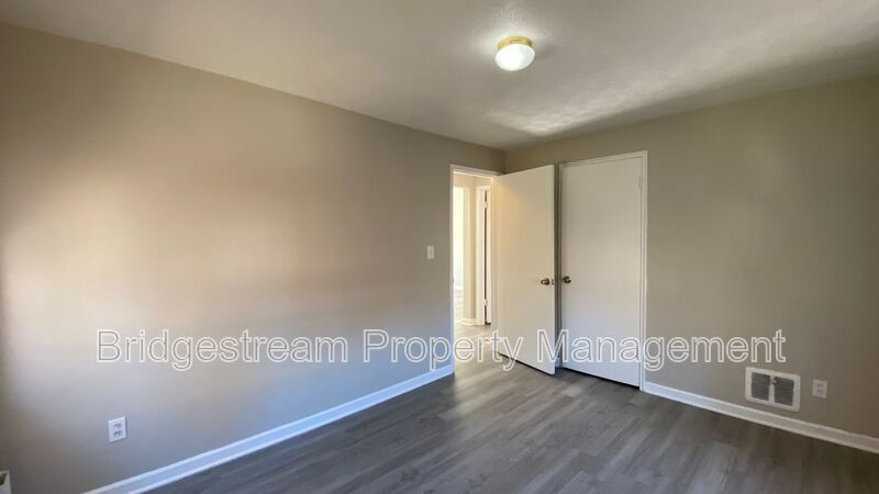 Beautiful 3 Bed, 2 Bath Home Now Available property image