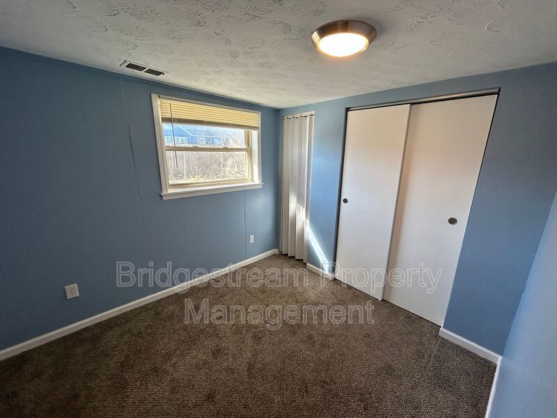Cozy 2 Bed, 1 Bath Home Available Now property image