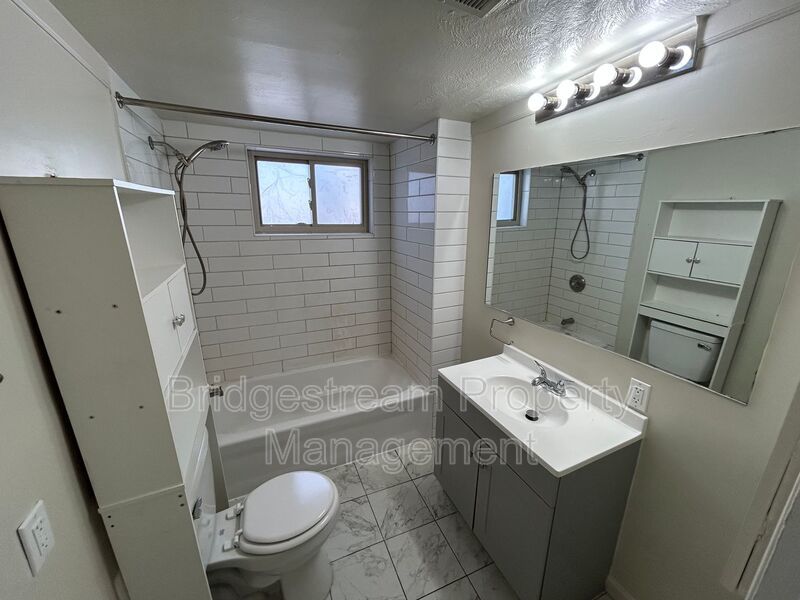 Cozy 2 Bed, 1 Bath Home Available Now property image