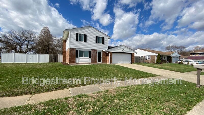 Beautiful 3 Bed, 1.5 Bath Home with 2-car Attached Garage Now Available property image