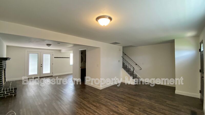 Beautiful 3 Bed, 1.5 Bath Home with 2-car Attached Garage Now Available property image