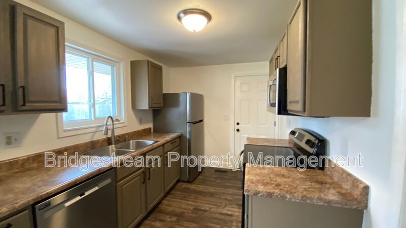 Beautiful 3 Bed, 1.5 Bath Home with 2-car Attached Garage Now Available property image