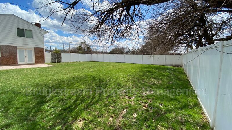 Beautiful 3 Bed, 1.5 Bath Home with 2-car Attached Garage Now Available property image