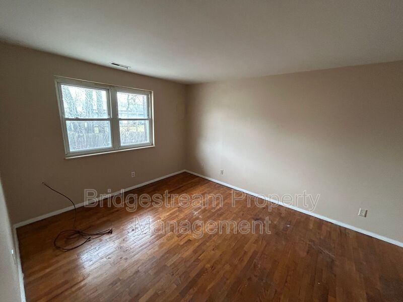 Cozy 2 Bed, 1 Bath Apartment Now Available property image
