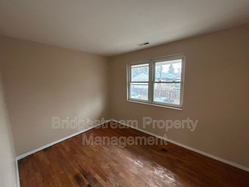 Cozy 2 Bed, 1 Bath Apartment Now Available property image
