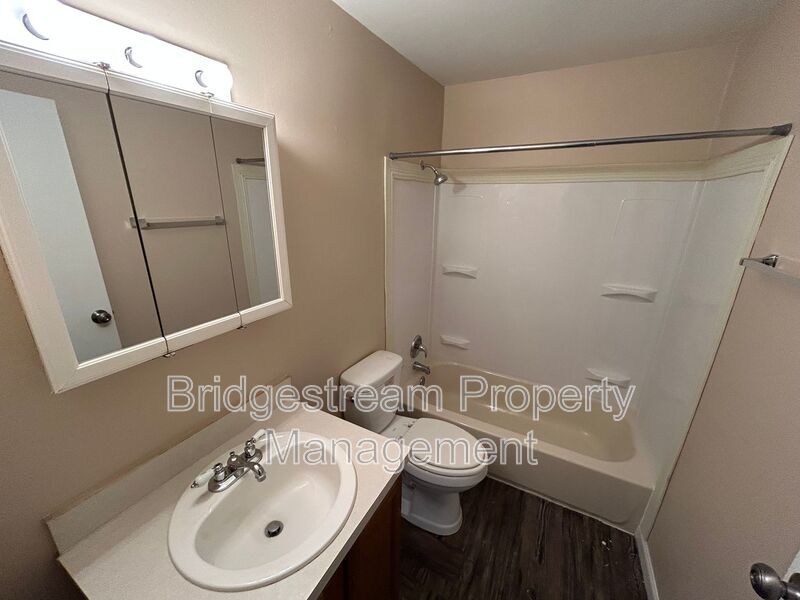 Cozy 2 Bed, 1 Bath Apartment Now Available property image