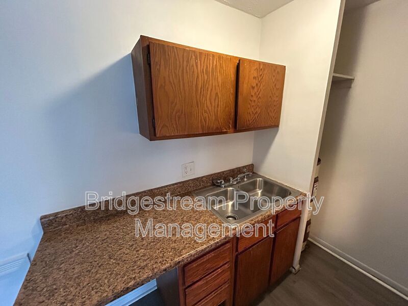 Cozy 1 Bed, 1 Bath Apartment in Springfield property image