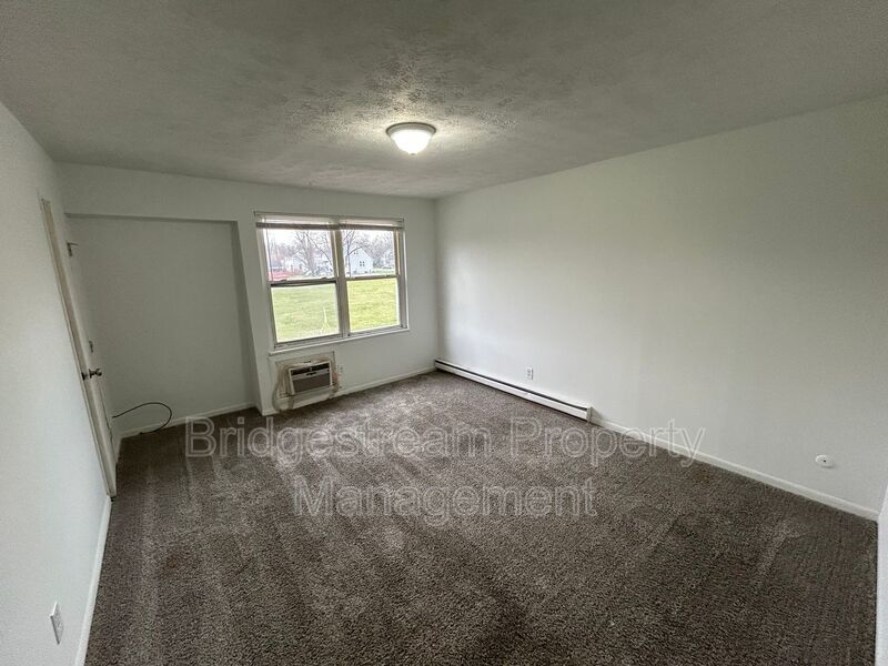 Cozy 1 Bed, 1 Bath Unit in Springfield property image