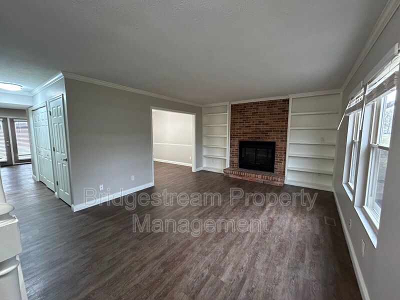 Beautiful 3 bed 2.5 bath Townhome in Centerville! property image