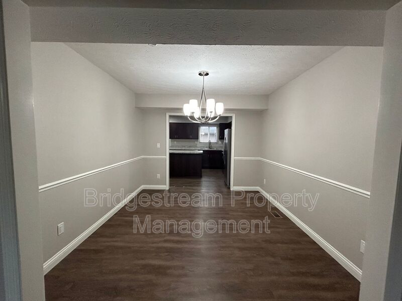 Beautiful 3 bed 2.5 bath Townhome in Centerville! property image