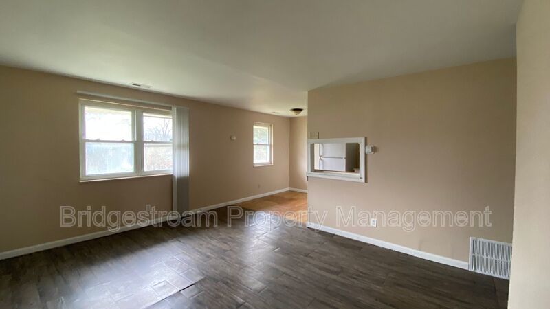 Cozy 2 Bed, 1 Bath Apartment Now Available property image