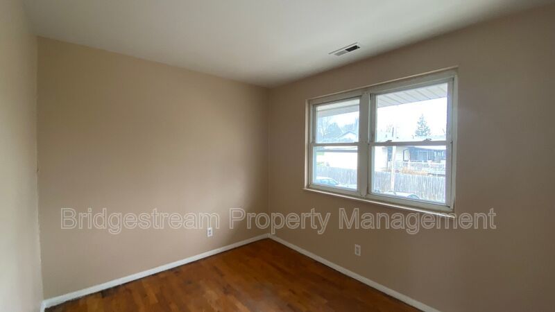 Cozy 2 Bed, 1 Bath Apartment Now Available property image