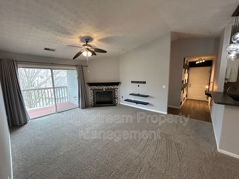 Beautiful 2 Bed, 2 Bath Condo in Centerville property image
