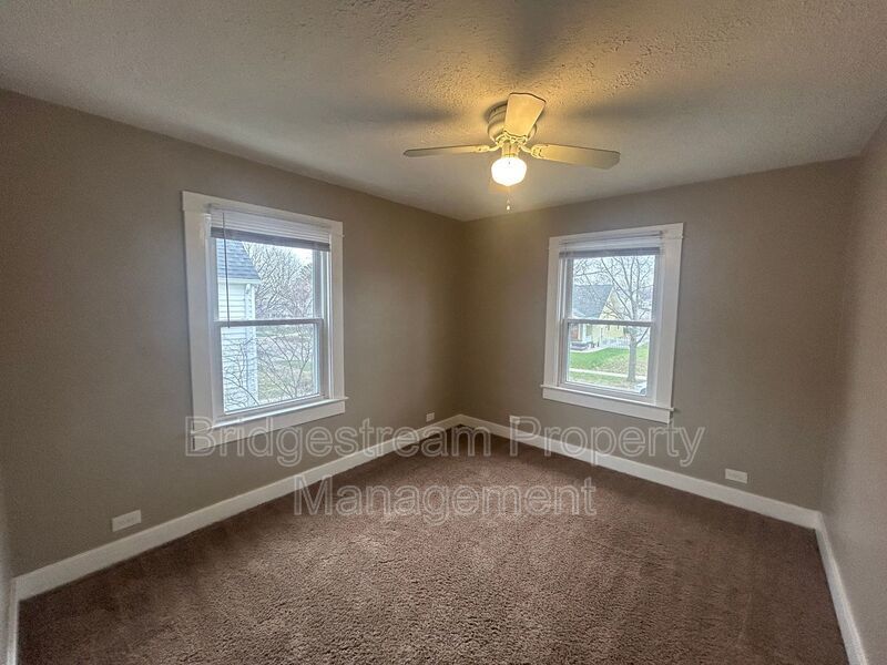 Cozy 3 Bed, 2 Bath Coming Soon property image