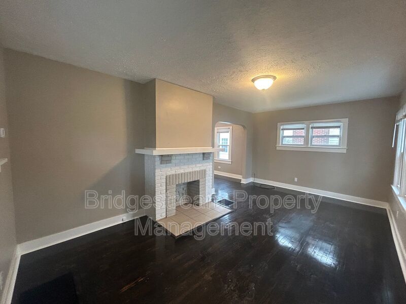 Cozy 3 Bed, 2 Bath Coming Soon property image