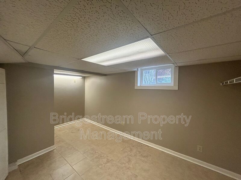 Cozy 3 Bed, 2 Bath Coming Soon property image