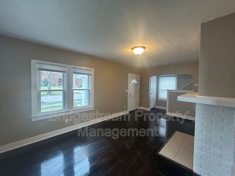 Cozy 3 Bed, 2 Bath Coming Soon property image
