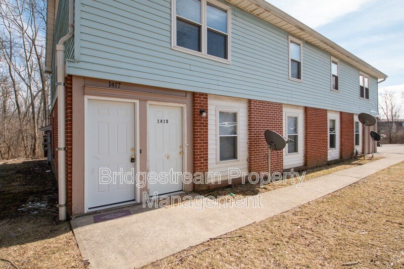 Upper Level 2 Bedroom, 1.5 Bath Townhome property image