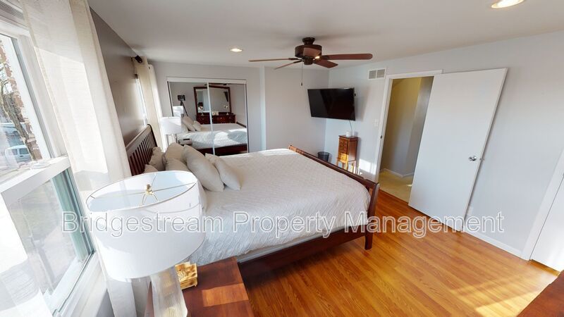 Beautiful 2 Bed, 3 Bath Condo Coming Soon property image